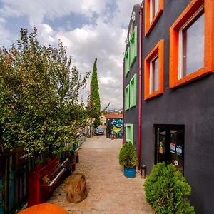 Отель Tato & Coworking Space
